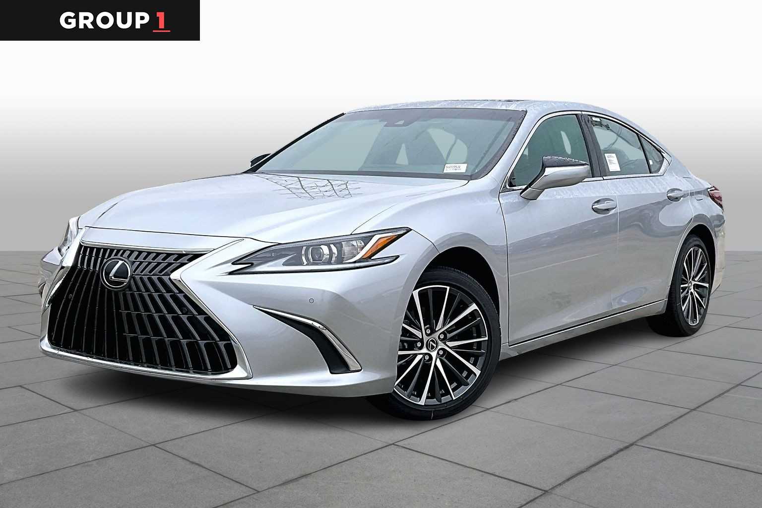 2025 Lexus ES 350's photo
