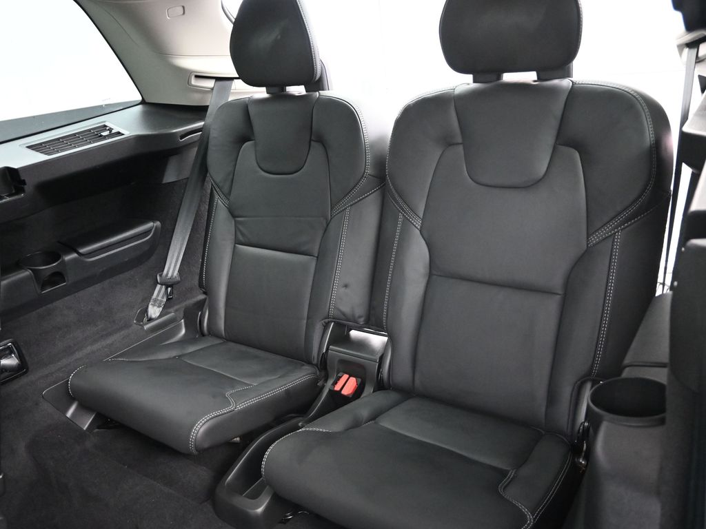 2022 Volvo XC90 T6 Inscription photo 11