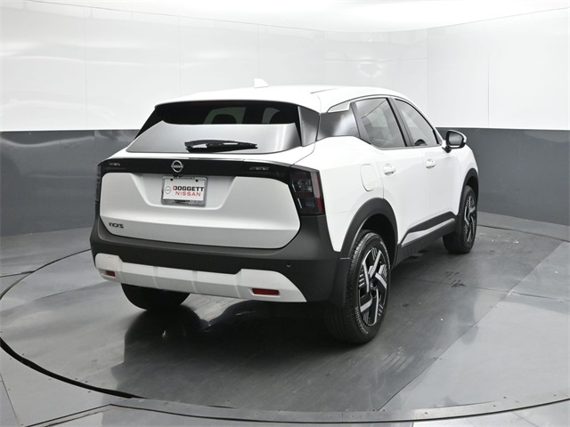 2025 Nissan Kicks SV photo 4
