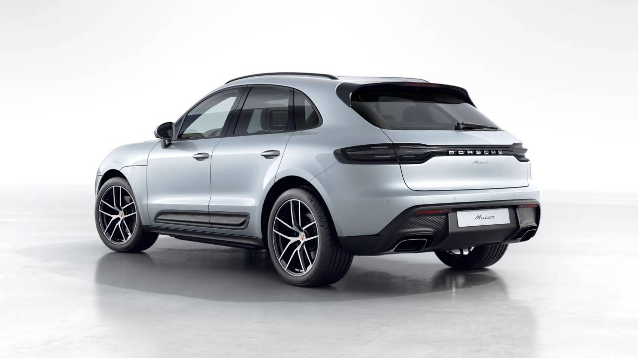 2026 Porsche Macan T photo 3