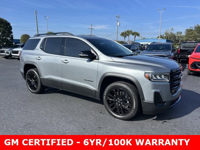 2023 GMC Acadia SLE's photo