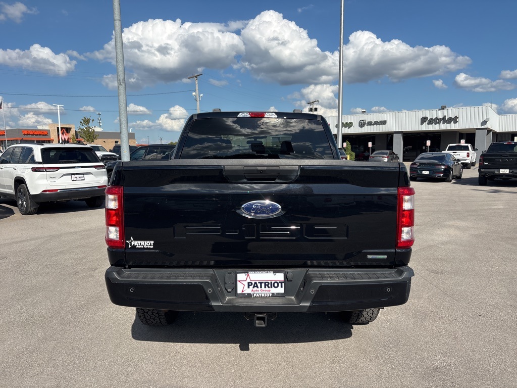 2022 Ford F-150 XL photo 2