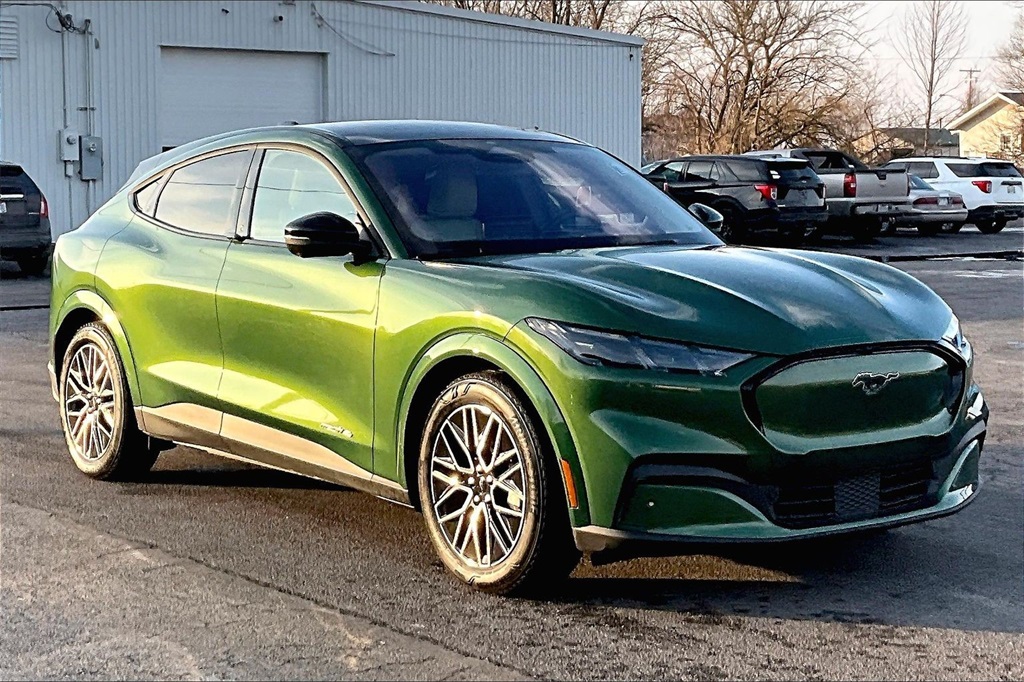 2025 Ford Mustang Mach-E Premium AWD's photo