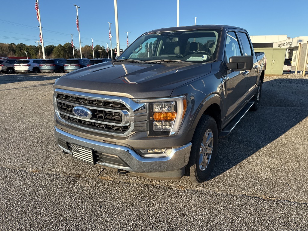 2022 Ford F-150 XLT's photo