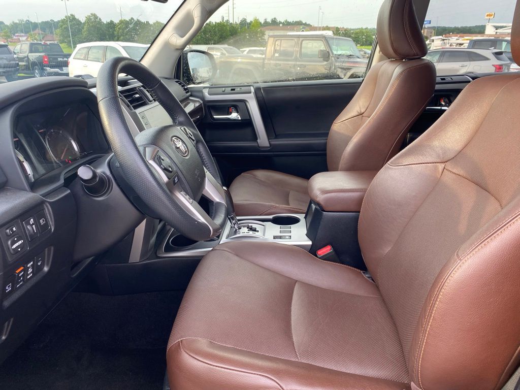 2022 Toyota 4Runner Limited photo 9