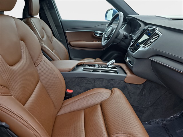 2023 Volvo XC90 Ultimate AWD photo 9