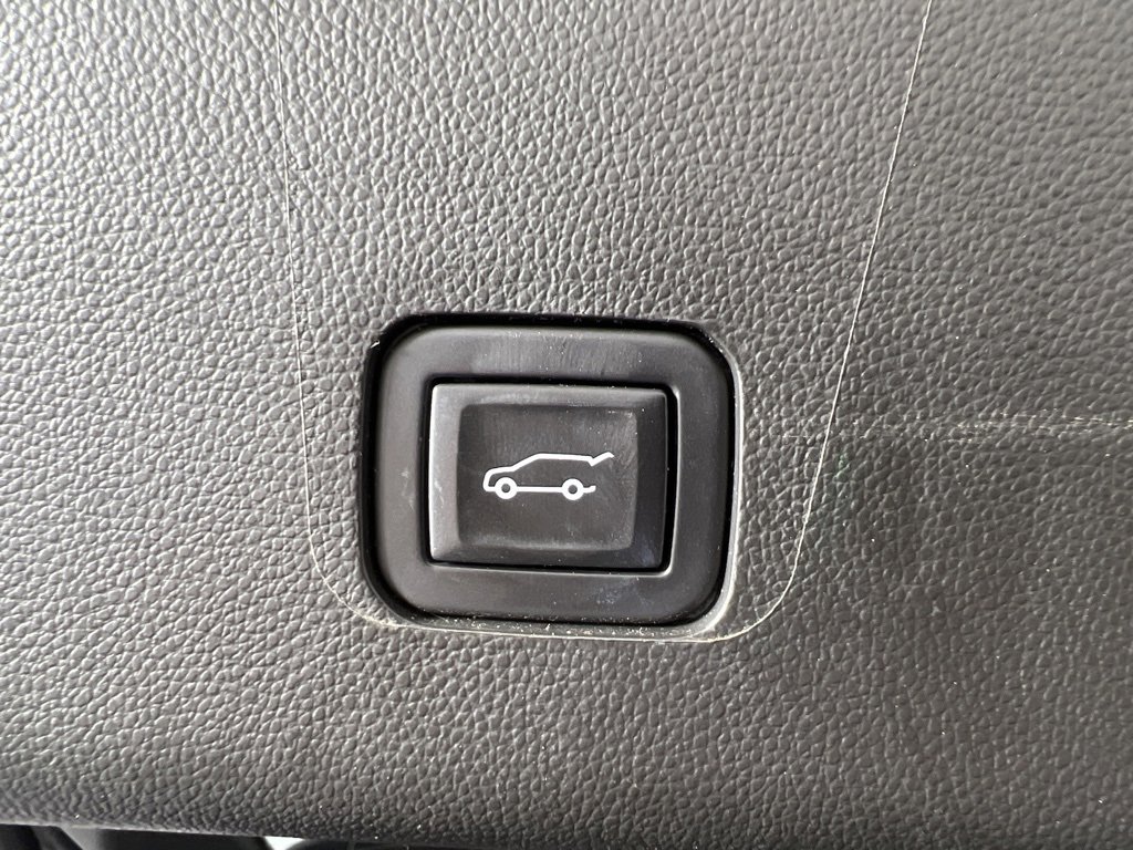 2023 Chevrolet Traverse Leather photo 19