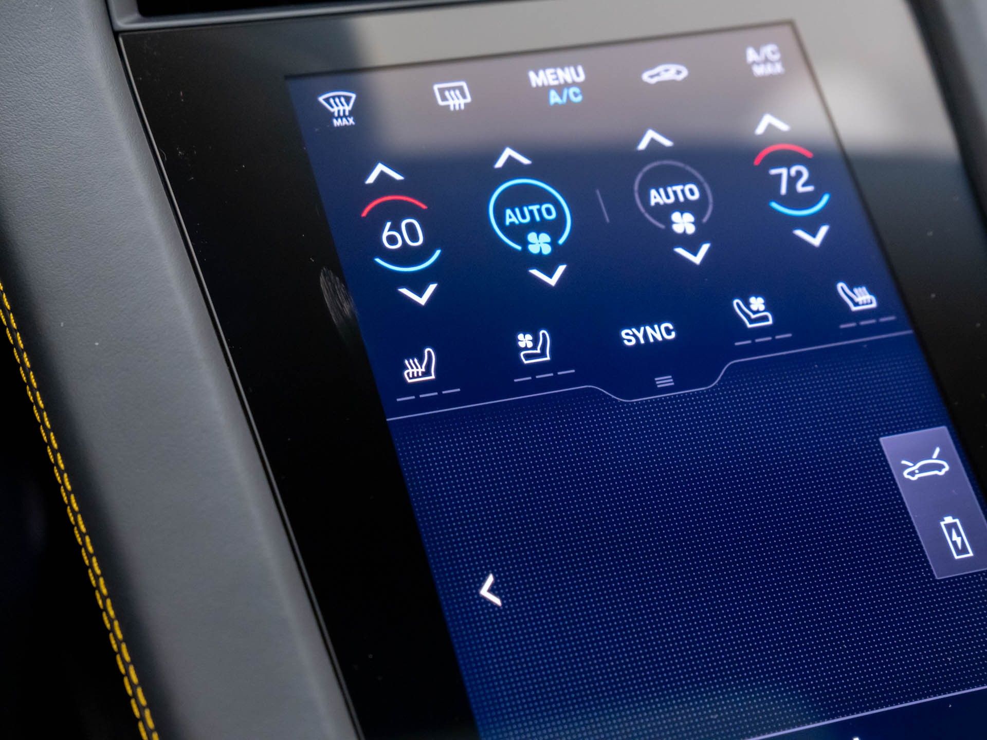 2025 Porsche Taycan Turbo S photo 26