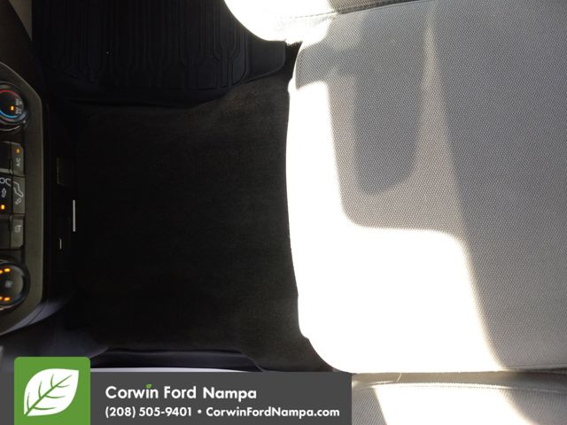 Used 2017 Gray Ford XLT image 21