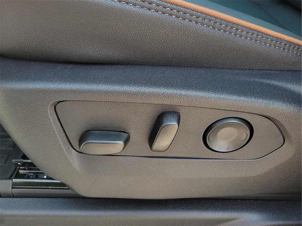 2026 Gmc Yukon XL AT4 photo 15