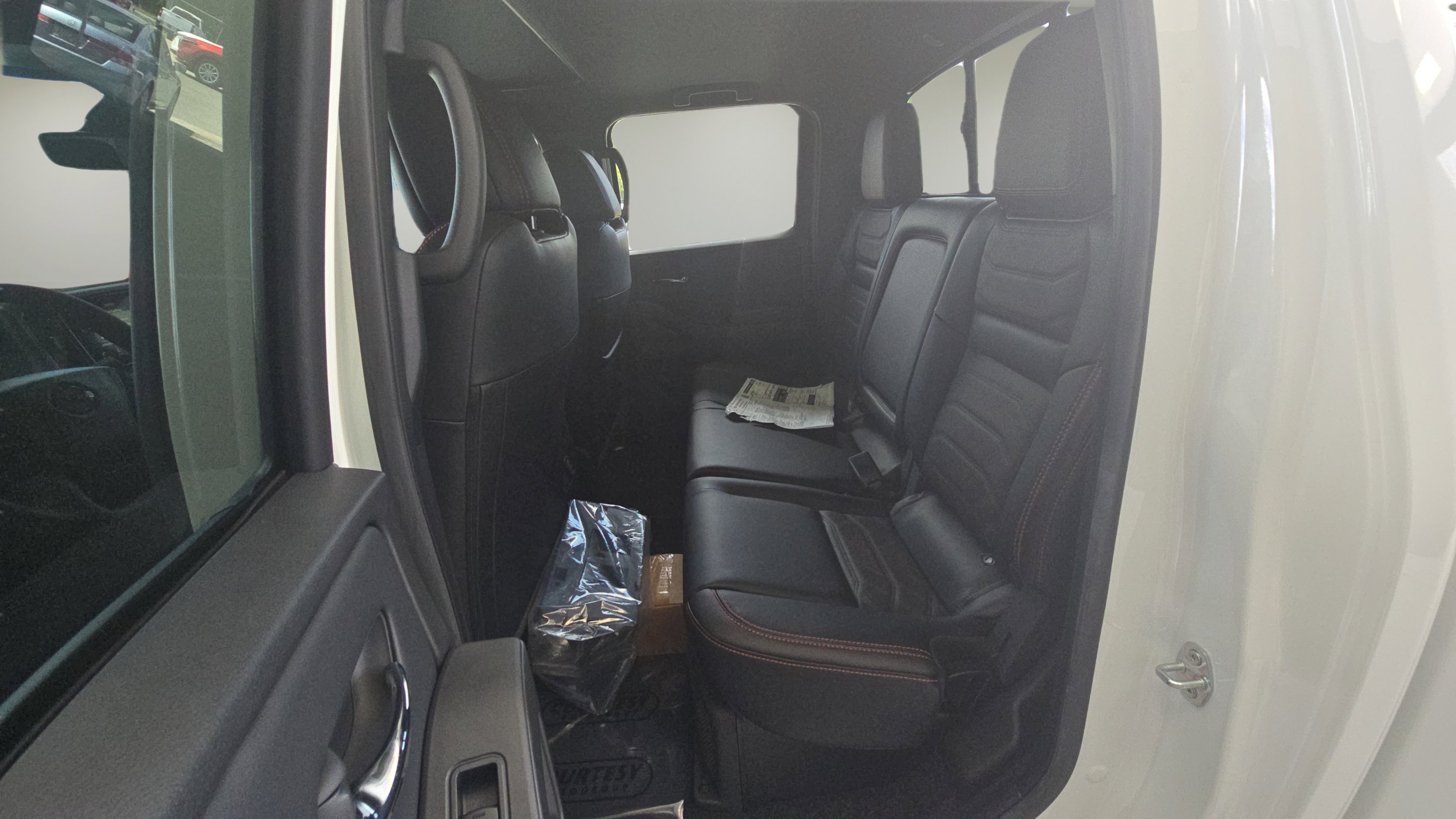 2025 Nissan Frontier Crew Cab PRO-X photo 11