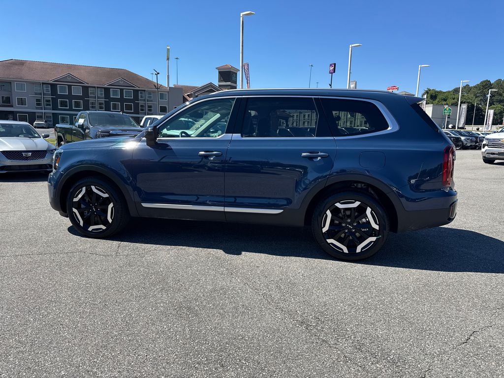 2025 Kia Telluride S photo 6