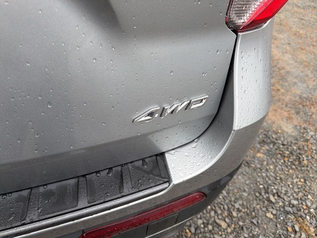 2024 Ford Explorer XLT photo 4