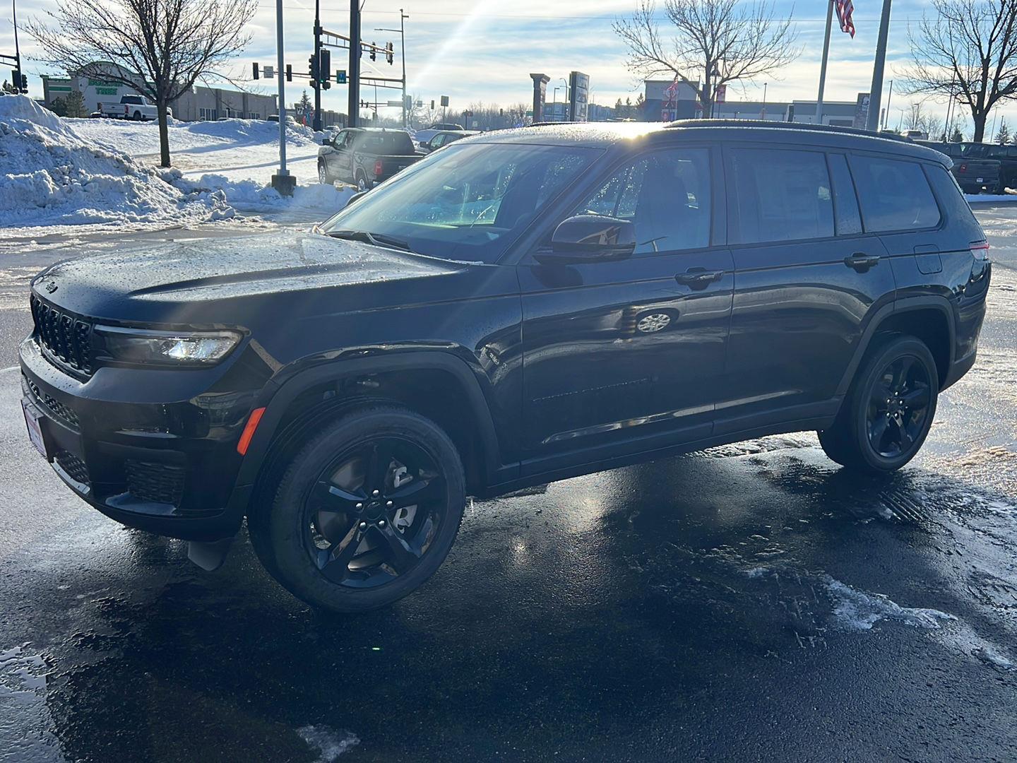 2025 Jeep Grand Cherokee L Altitude's photo
