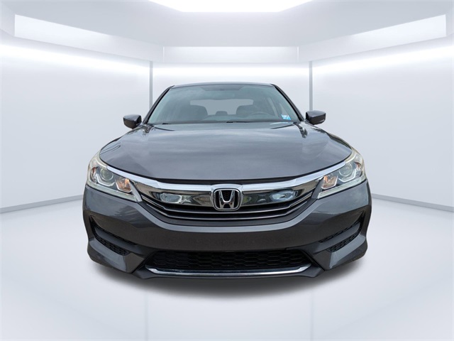 2017 Honda Accord LX photo 9