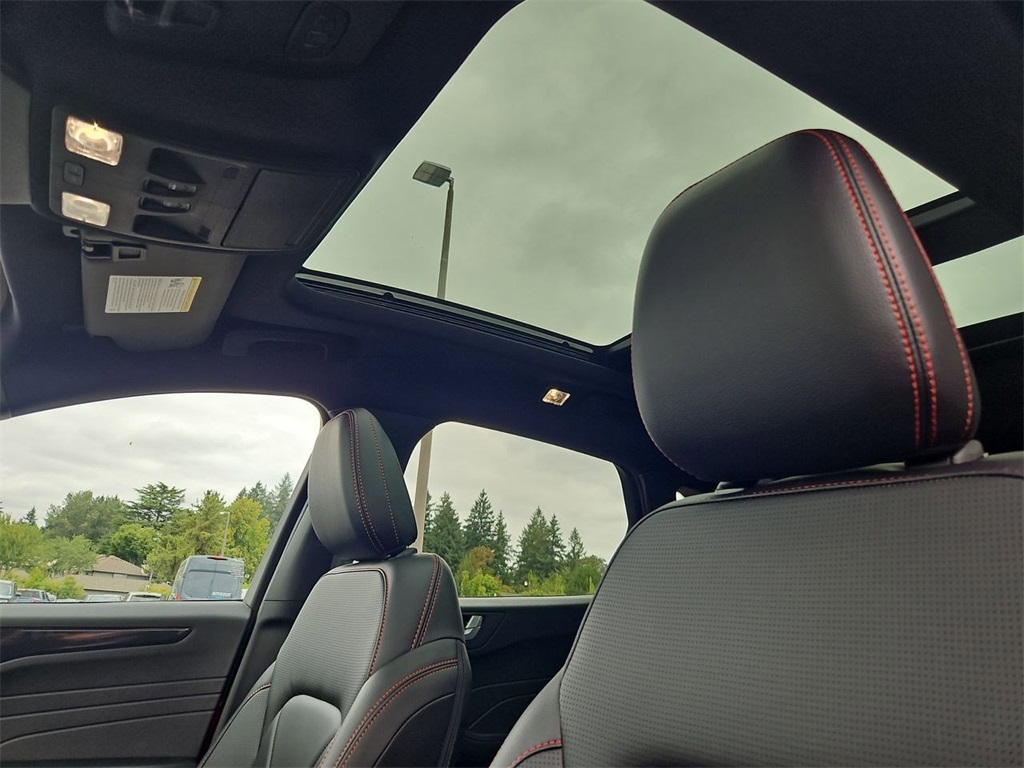 2025 Ford Escape Hybrid ST-Line Elite photo 23
