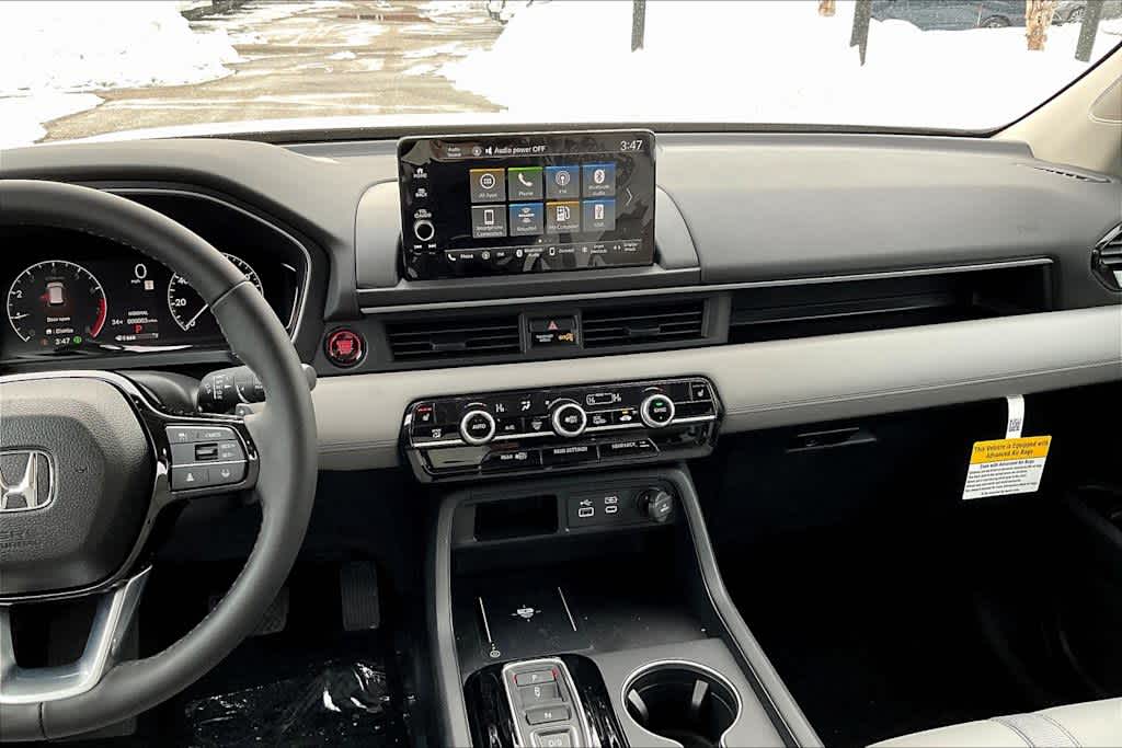 2025 Honda Pilot EX-L photo 11