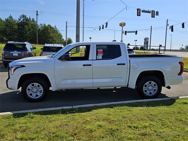 2026 Toyota Tundra SR CrewMax photo 4