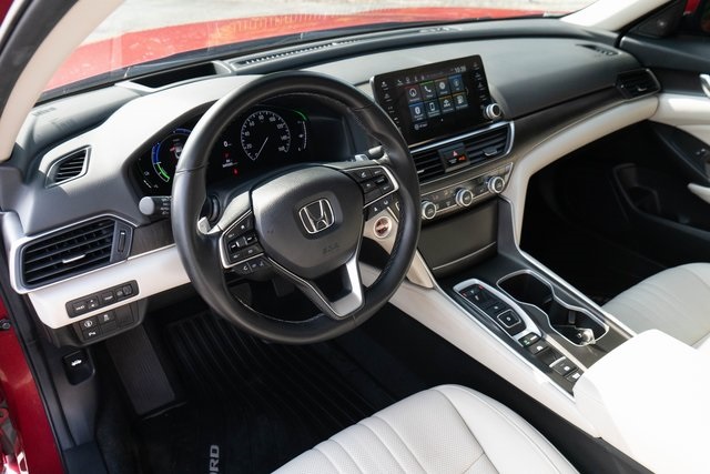 2021 Honda Accord Hybrid Touring photo 3
