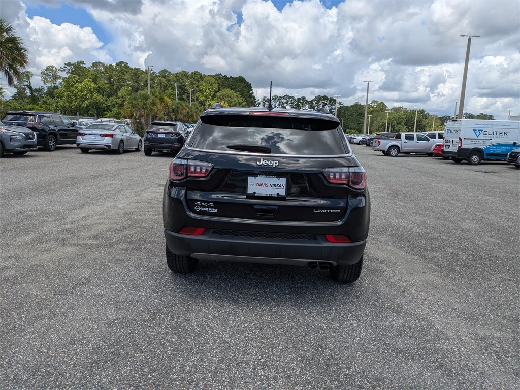 2022 Jeep Compass Limited photo 2