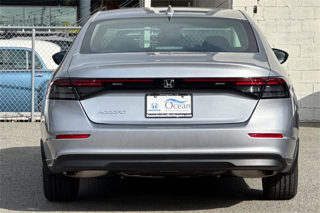 2025 Honda Accord LX photo 3