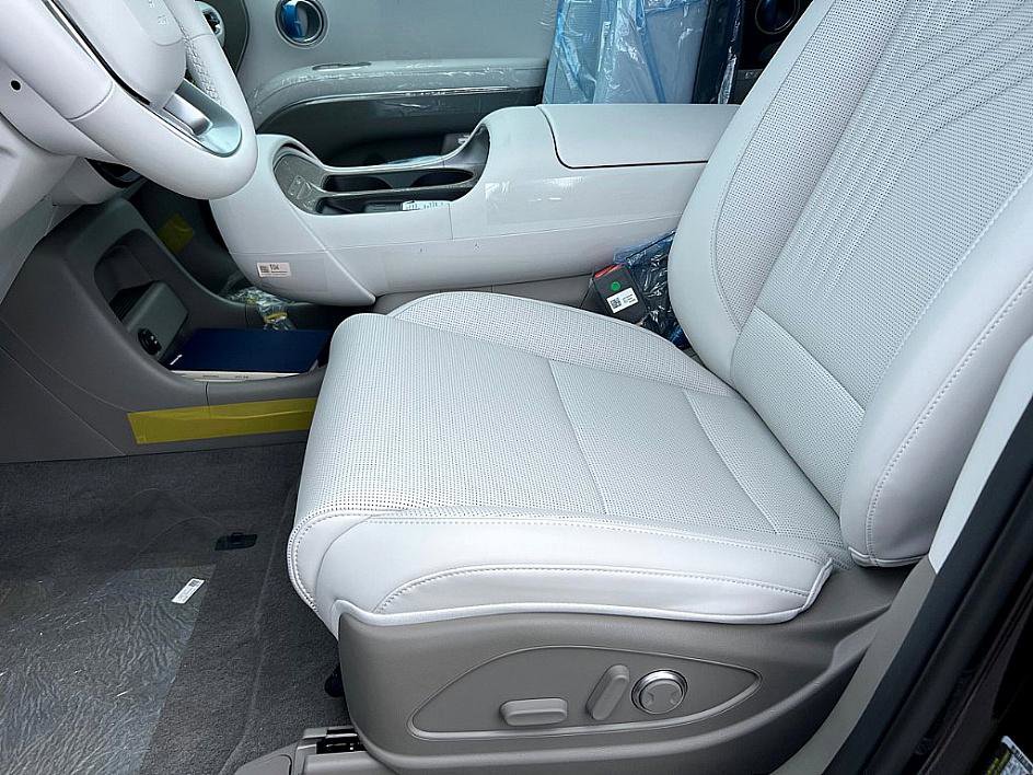 2026 Hyundai Palisade SEL photo 6