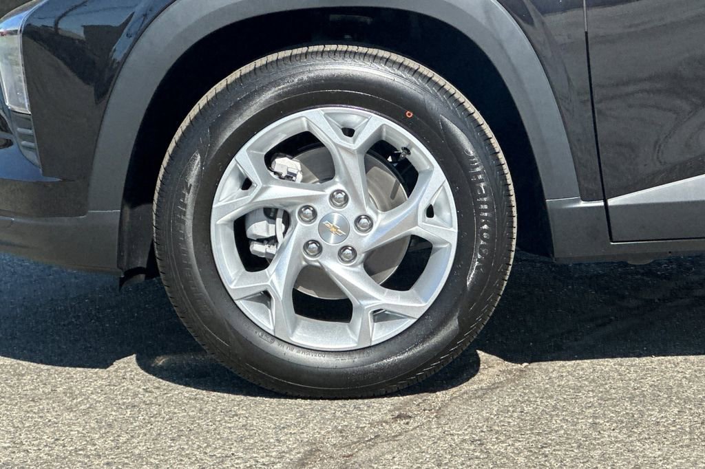 2026 Chevrolet Trax LS photo 29