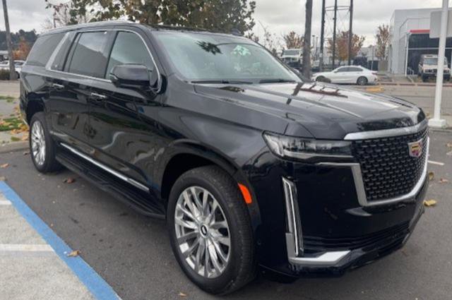 2023 Cadillac Escalade ESV Premium Luxury's photo