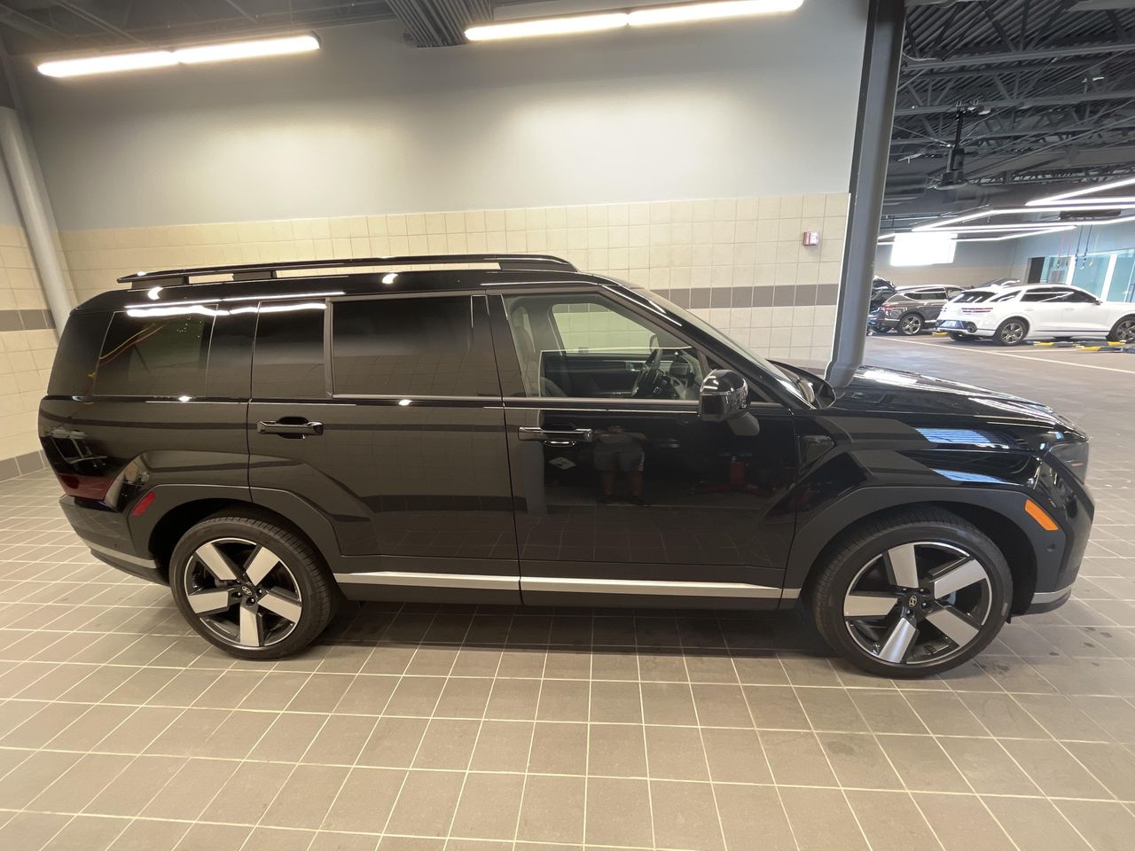 2024 Hyundai Santa Fe Limited photo 2