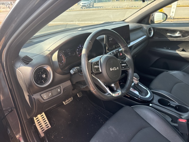 2023 Kia Forte GT-Line photo 11