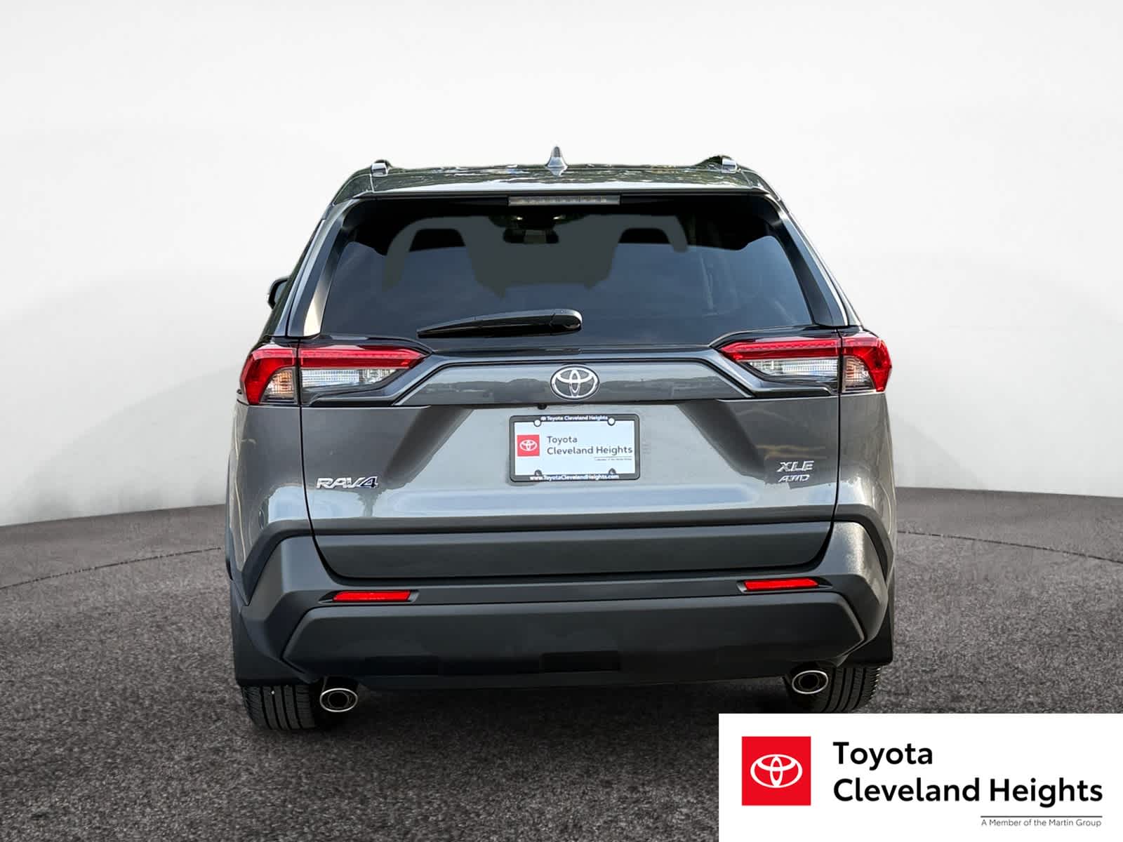 2022 Toyota RAV4 XLE photo 4