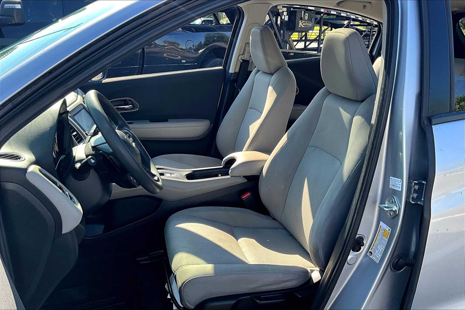 2022 Honda HR-V EX photo 7