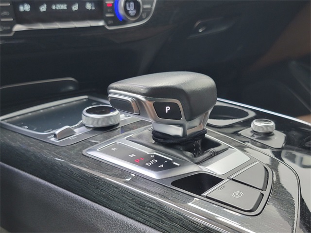 2017 Audi Q7 3.0T Premium Plus photo 24