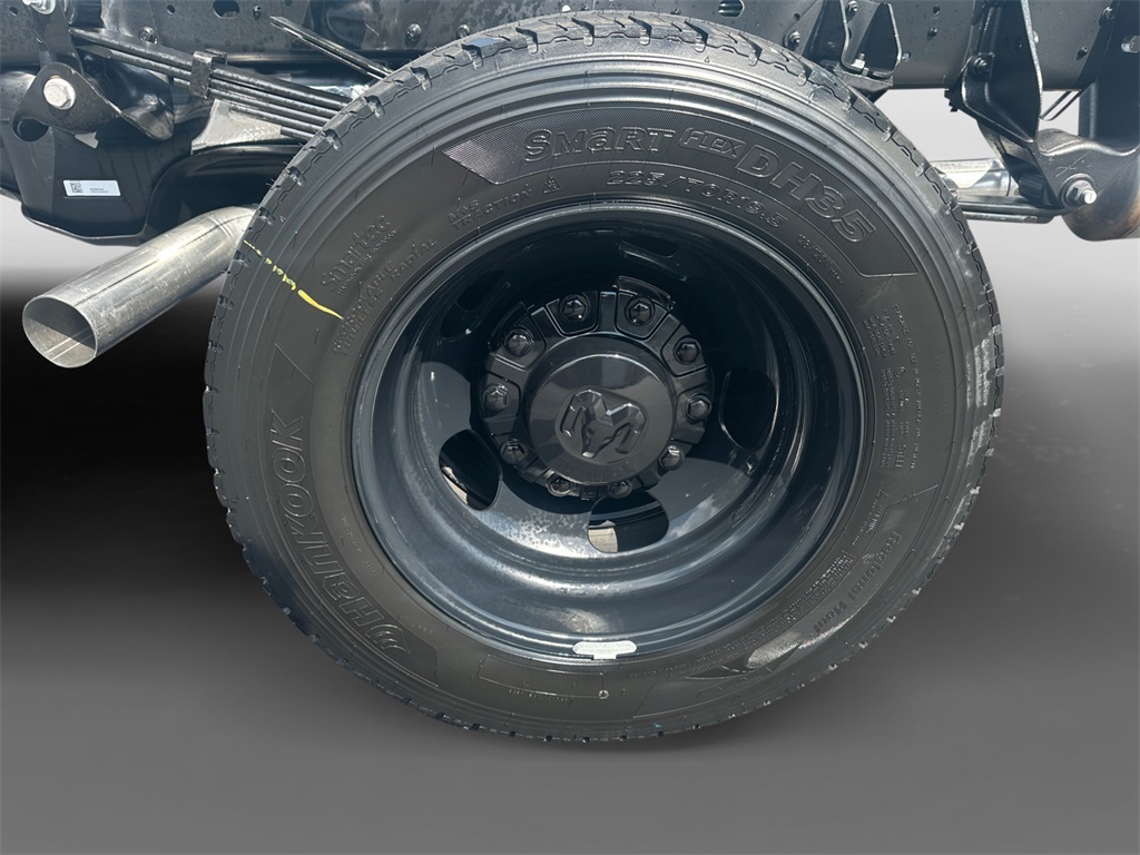 2025 Ram 5500 Tradesman photo 10