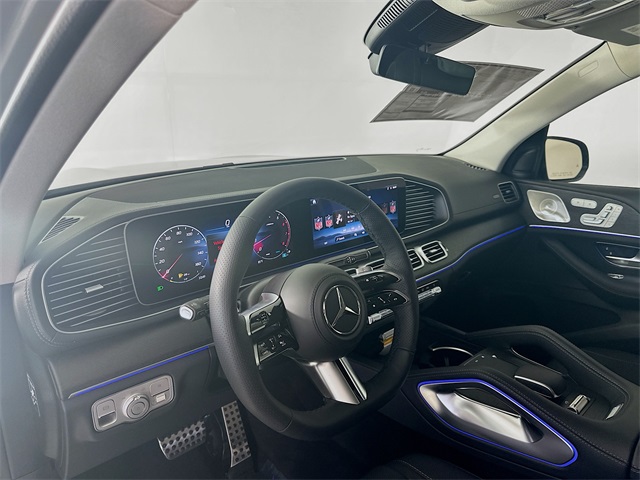 2026 Mercedes Benz GLS 450 4MATIC photo 9