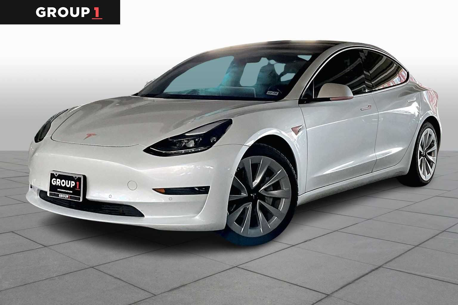 2021 Tesla Model 3 Base's photo