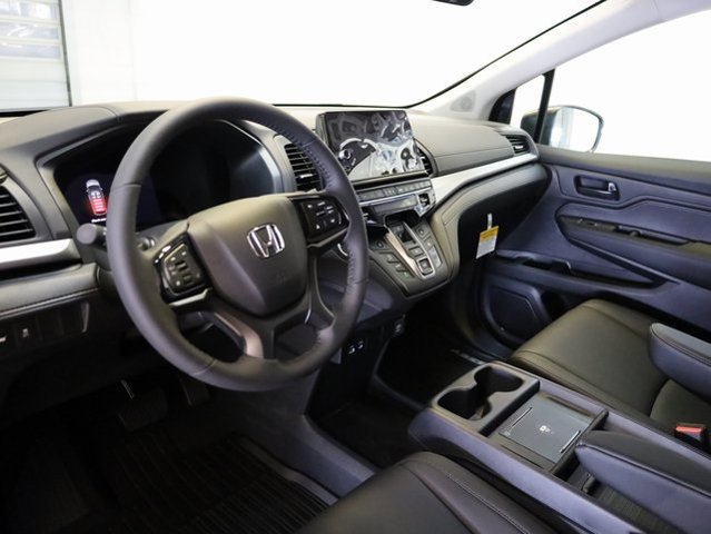 2026 Honda Odyssey EX-L photo 3
