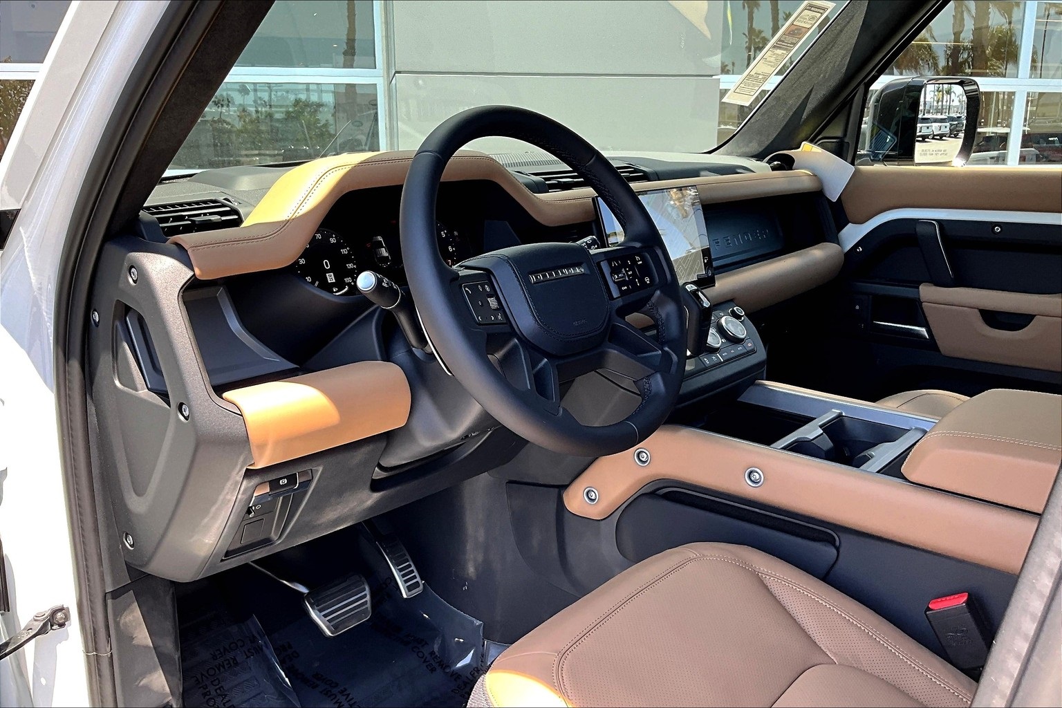 2025 Land Rover Defender 110 V8 photo 5