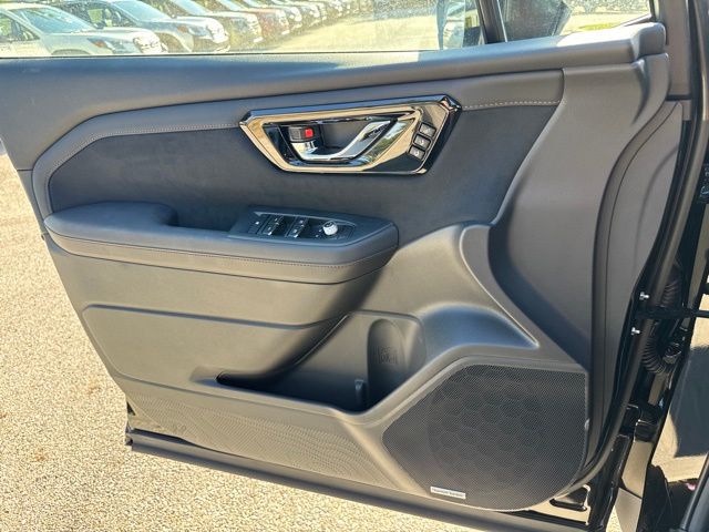 2025 Subaru Forester Touring photo 18