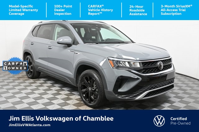 2023 Volkswagen Taos SE's photo