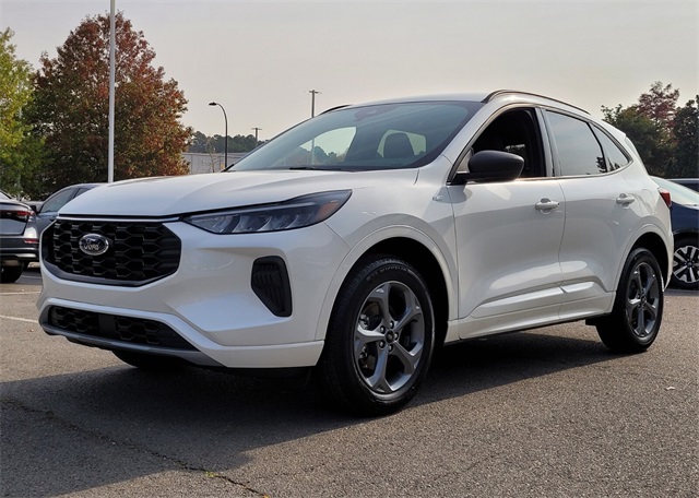 2024 Ford Escape ST-Line photo 3