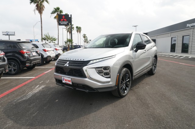 2026 Mitsubishi Eclipse Cross LE's photo