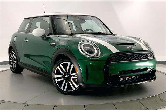 2023 MINI 3 Door S's photo