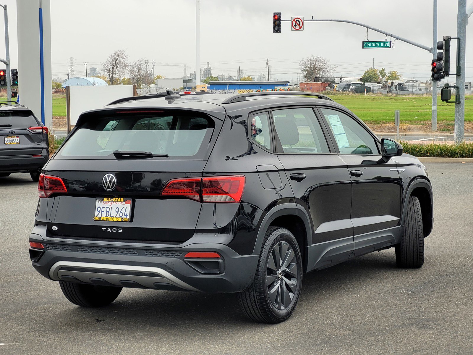 2023 Volkswagen Taos S photo 4