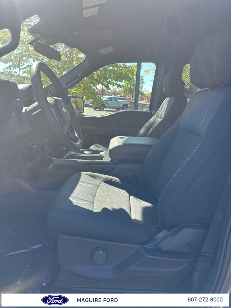 2025 Ford F-150 STX photo 13