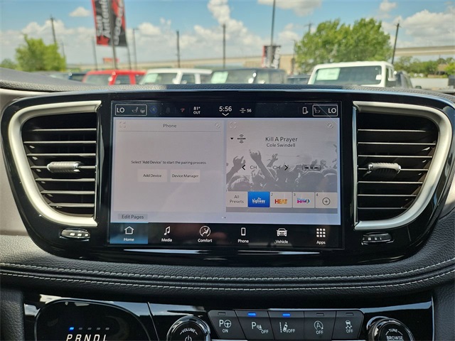 2025 Chrysler Pacifica photo 37