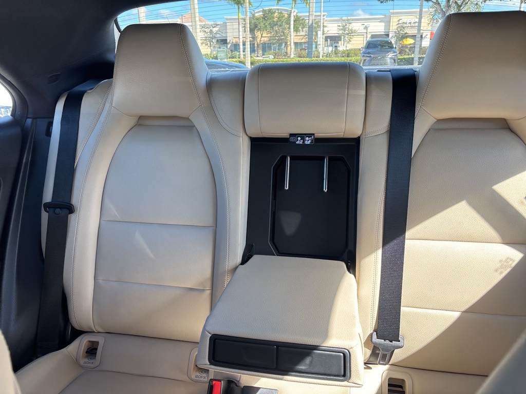 2016 Mercedes Benz CLA 250 4MATIC photo 20