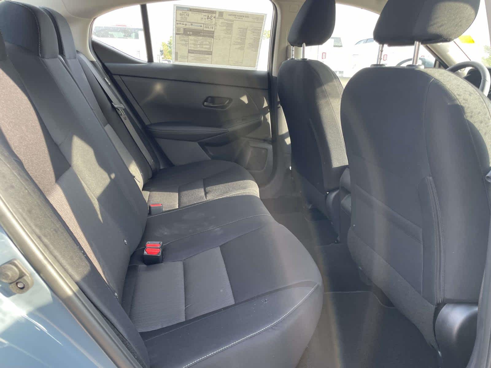 2025 Nissan Sentra SV photo 14