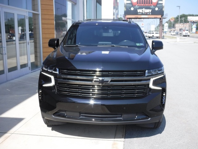 2022 Chevrolet Suburban RST photo 5