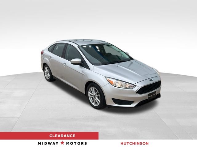 2018 Ford Focus SE's photo